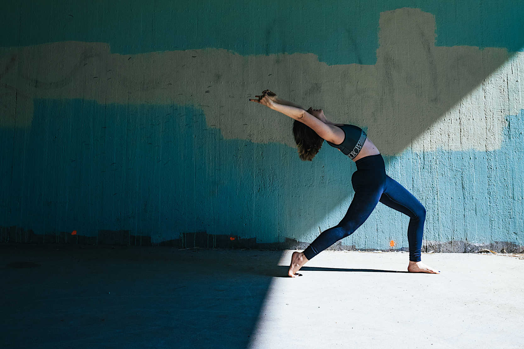 BENDING BACKWARDS & LOOKING FORWARD ab Mo, 31.08.2026 (6-Wochen-Kurs)