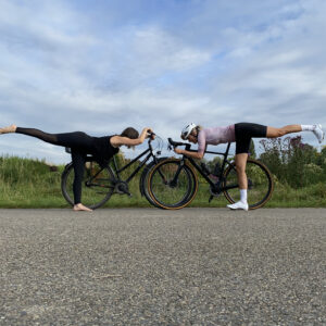 Stretching mit dem Rennrad als Hilfsmittel